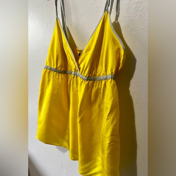J. Crew NWT 100% Silk Yellow Babydoll Y2K Tank Top - Size 8 - Picture 6 of 9